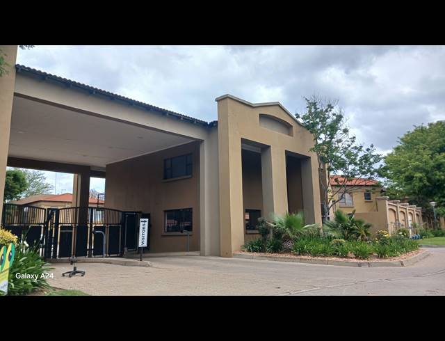 1 BEDROOM APARTMENT FOR SALE IN PENINA PARK